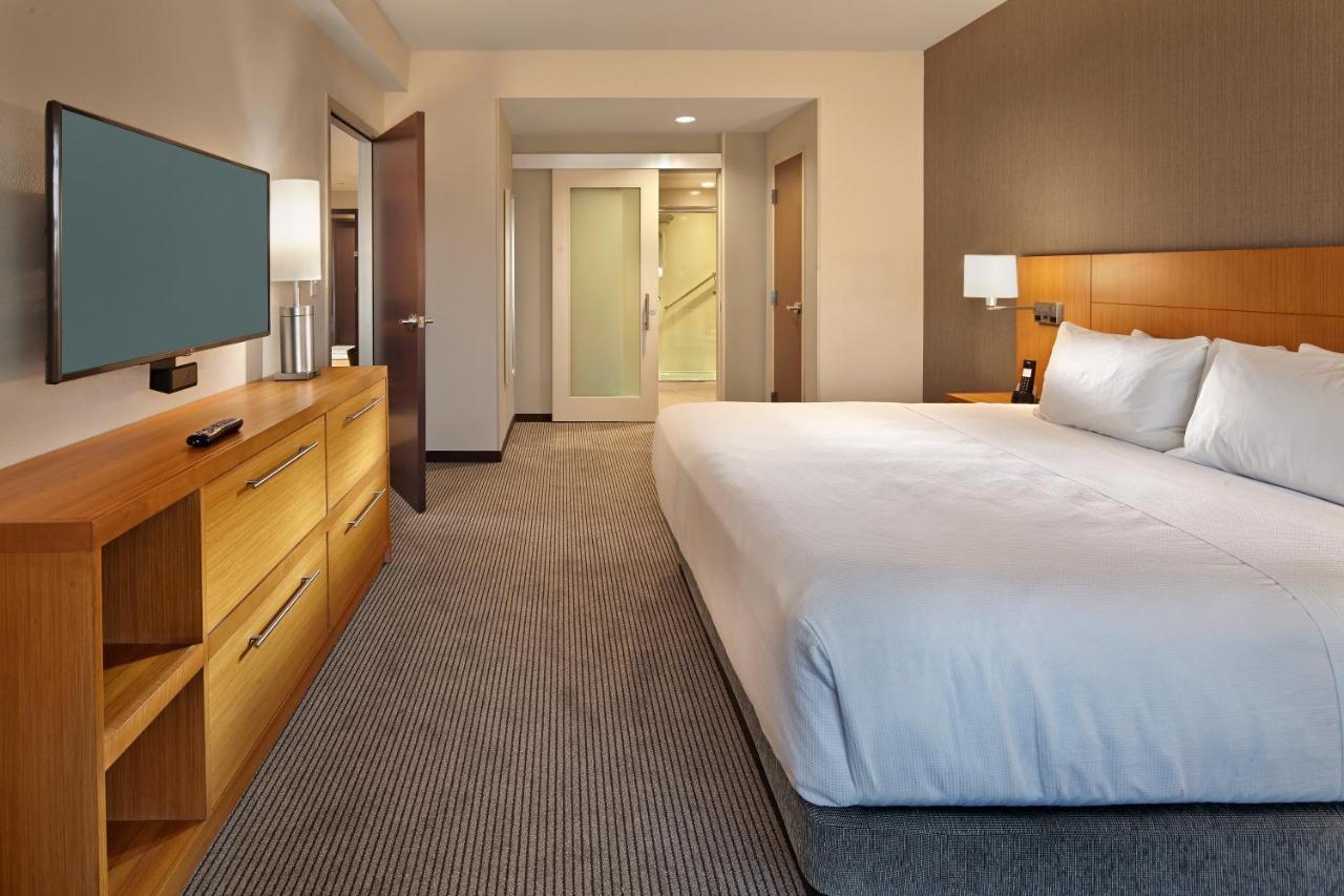Hyatt Place Warwick/Providence Airport Exteriér fotografie